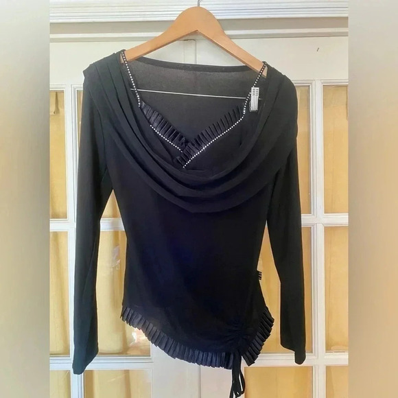 Amazing Beautiful Set of Blouse and Skirt ( made  in Turkey 🇹🇷) - Picture 1 of 10